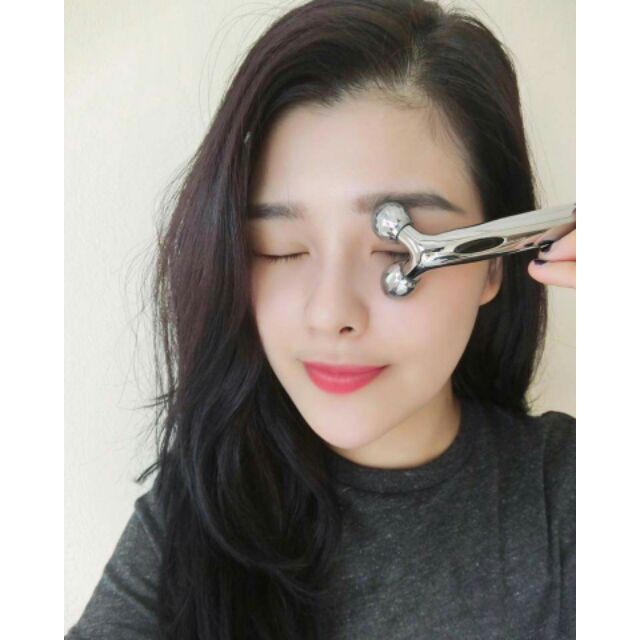Cây lăn đá massage Mặt nâng cơ 3D siêu hot