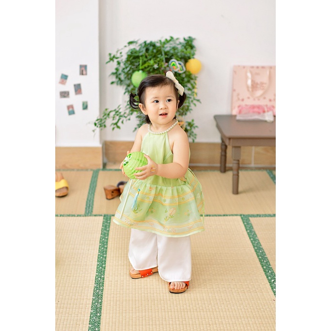 Sumire Store SET Áo yếm xòe organza Hoa Niên Ca BÉ - Xanh cốm