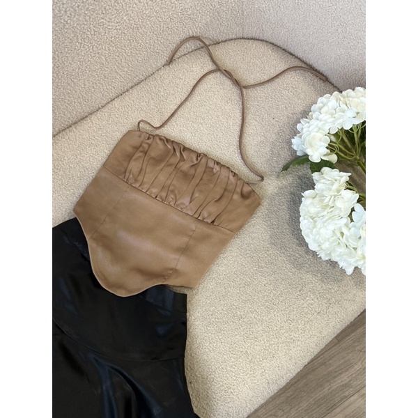 Beachclub-Áo lụa xếp li ngực cột cổ-lucie