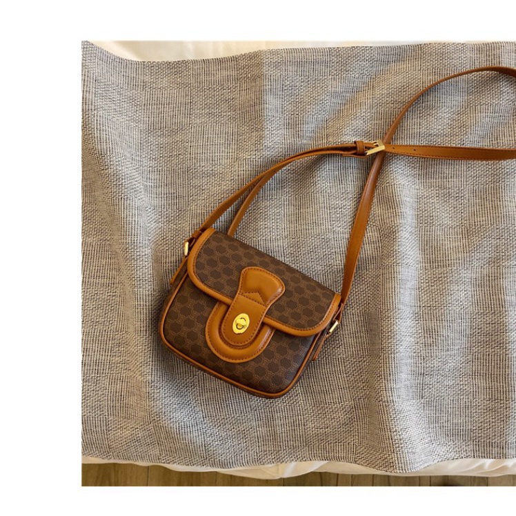 Túi đeo chéo hình vuông nhỏ Thiết kế mới thời trang phong cách Hàn Quốc 2022