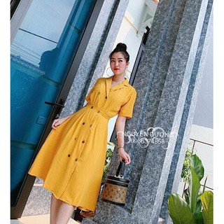Váy vàng cổ vest