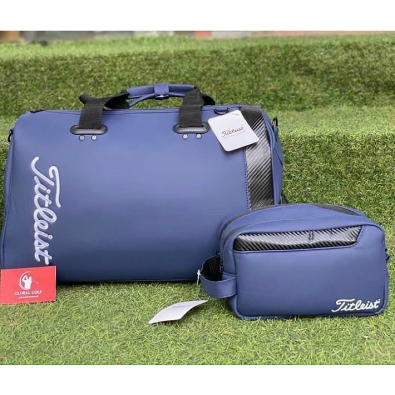 Túi cầm tay golf Titleist có khoá kéo đựng đồ cá nhân tiện lợi,golf bag