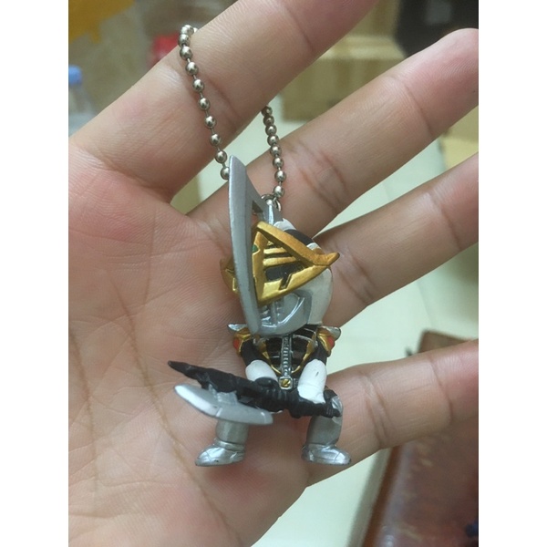 Móc khoá mô hình siêu nhân tàu giời gian kamen rider den-o