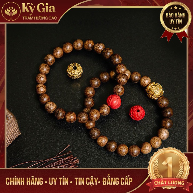 Vòng Tay Trầm Hương Kỳ Gia Mix Charm Vàng Chữ Phạn Chú Om Mani Padme Hum