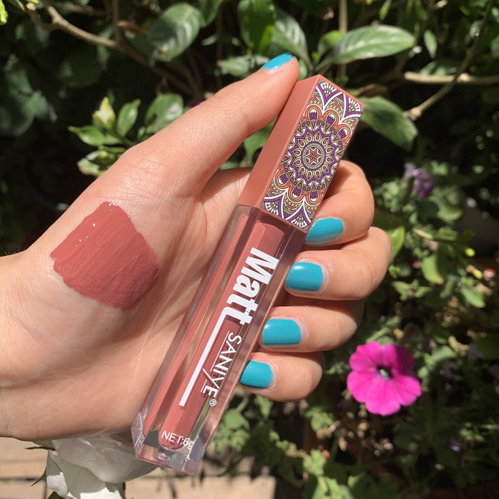 Son Môi SANIYE Chống Thấm Lâu Phai 8 Màu Mờ Thời Trang L1181