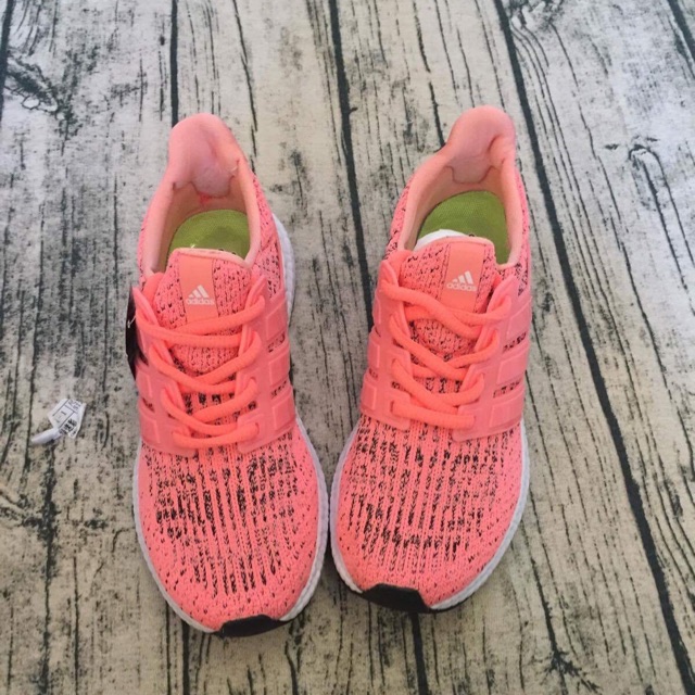 Giày Thể Thao Ultra Boost Màu Hồng