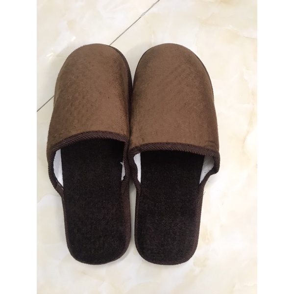 Dép bông đi trong nhà