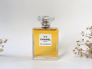 Nước hoa nữ chanel No.5 của Pháp