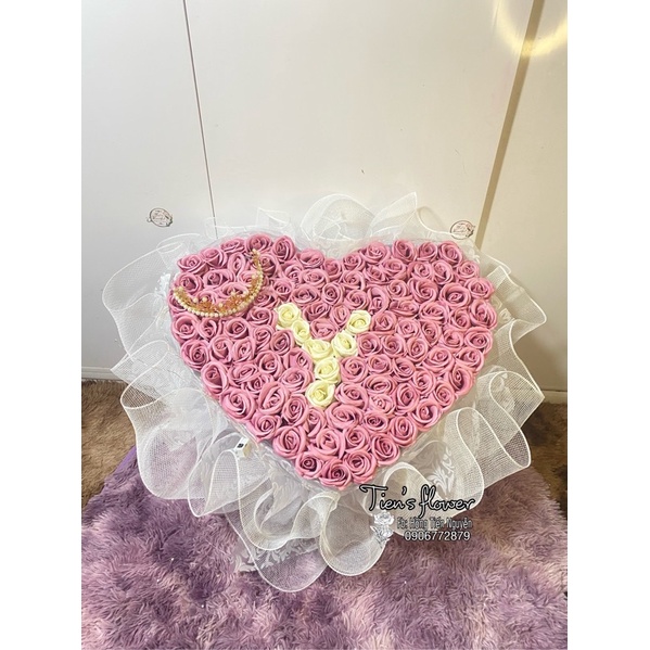 Bó hoa sáp 100 bông hình tim shop có nhiều màu nhận kết chữ theo yêu cầu