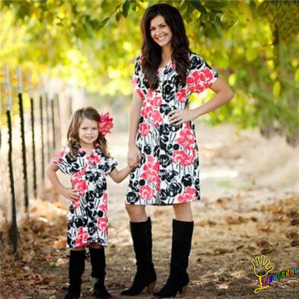 Đầm in hoa cho mẹ và bé