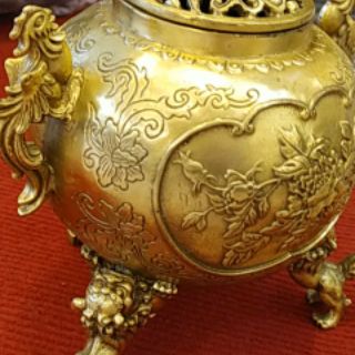 Lư xông trầm bằng đồng