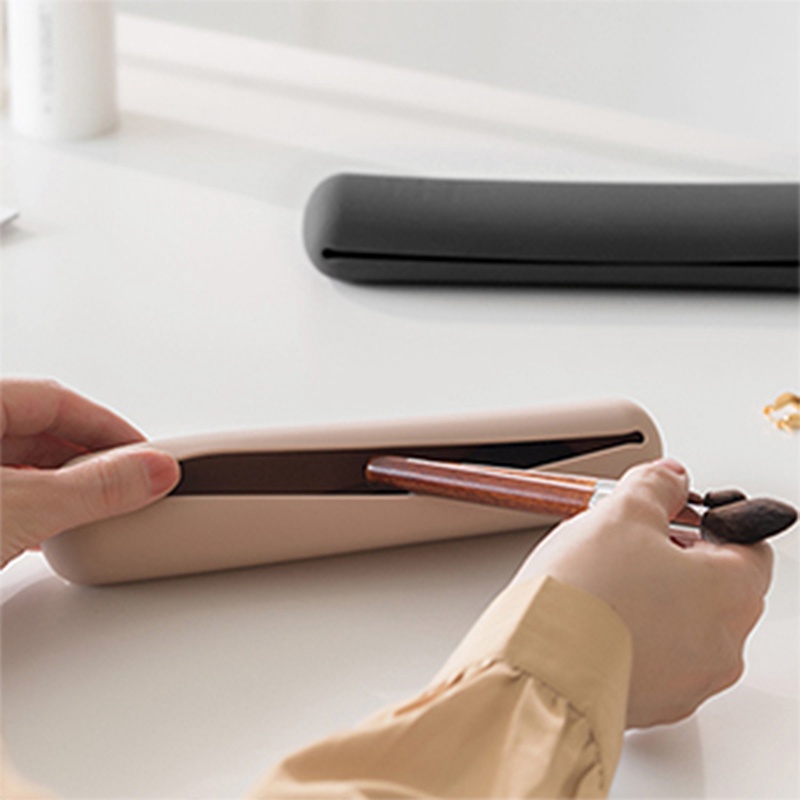 Giá Đỡ Cọ Trang Điểm Bằng Silicon Tiện Dụng Khi Đi Du Lịch