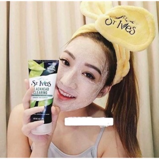 Sửa rửa mặt Tẩy tế bào chết St.Ives Apricot Scrub 170gr Trà xanh