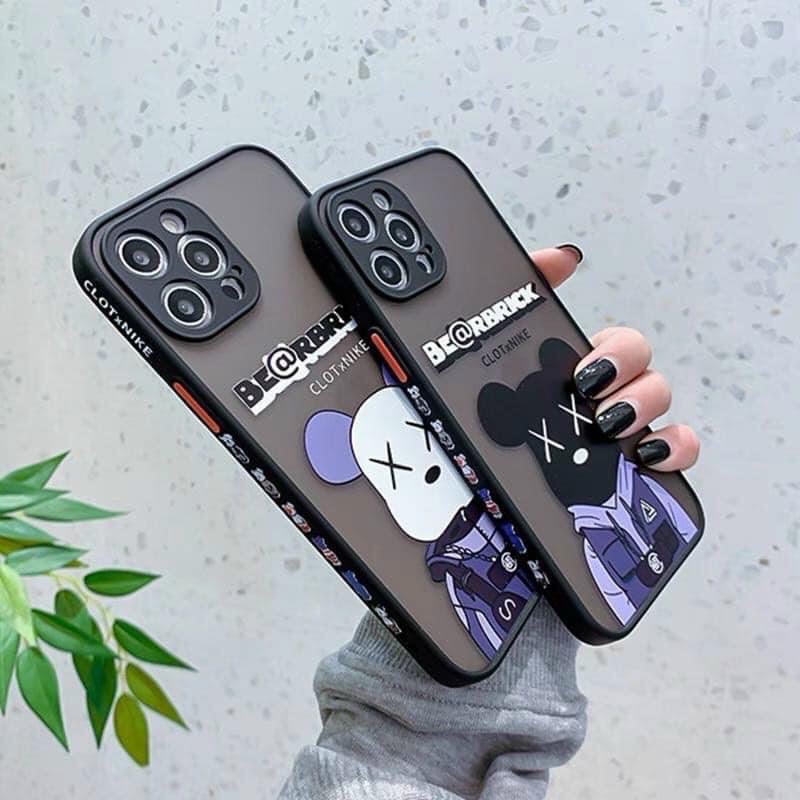 ỐP LƯNG NHÁM HÌNH - BEARBRICK DÒNG xsmax/13mini/13pro/13/13promax