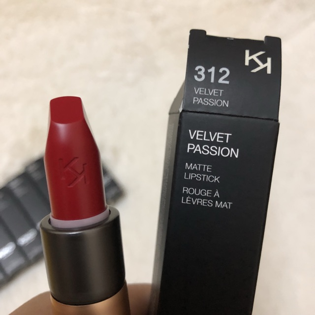 Son Kiko Velvet Passion Matte Lipstick