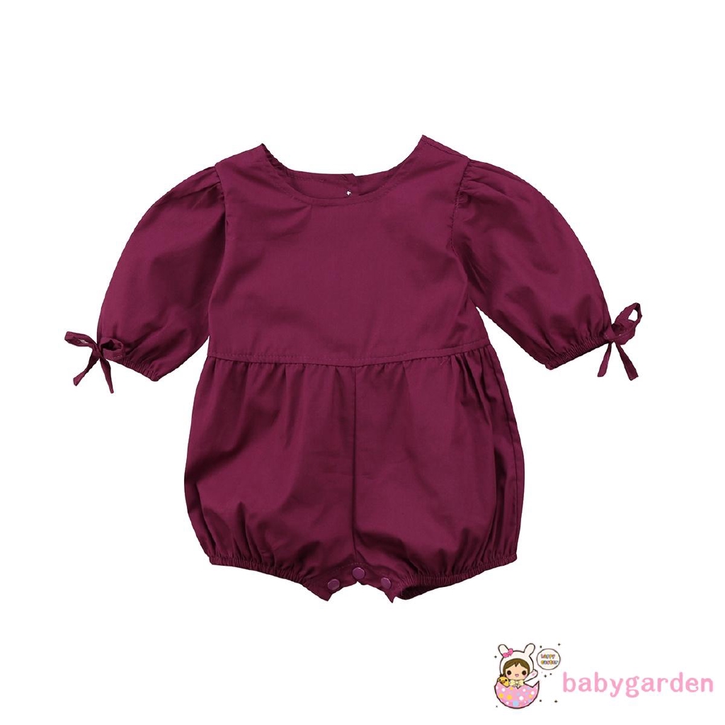 Bộ đồ liền thân tay bồng cổ tròn dễ thương cho bé gái