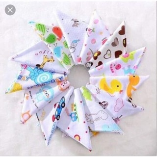 Set 10 chiếc khăn yếm tam giác sành điệu cho bé bien9