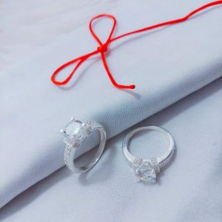 Nhẫn bạc ta