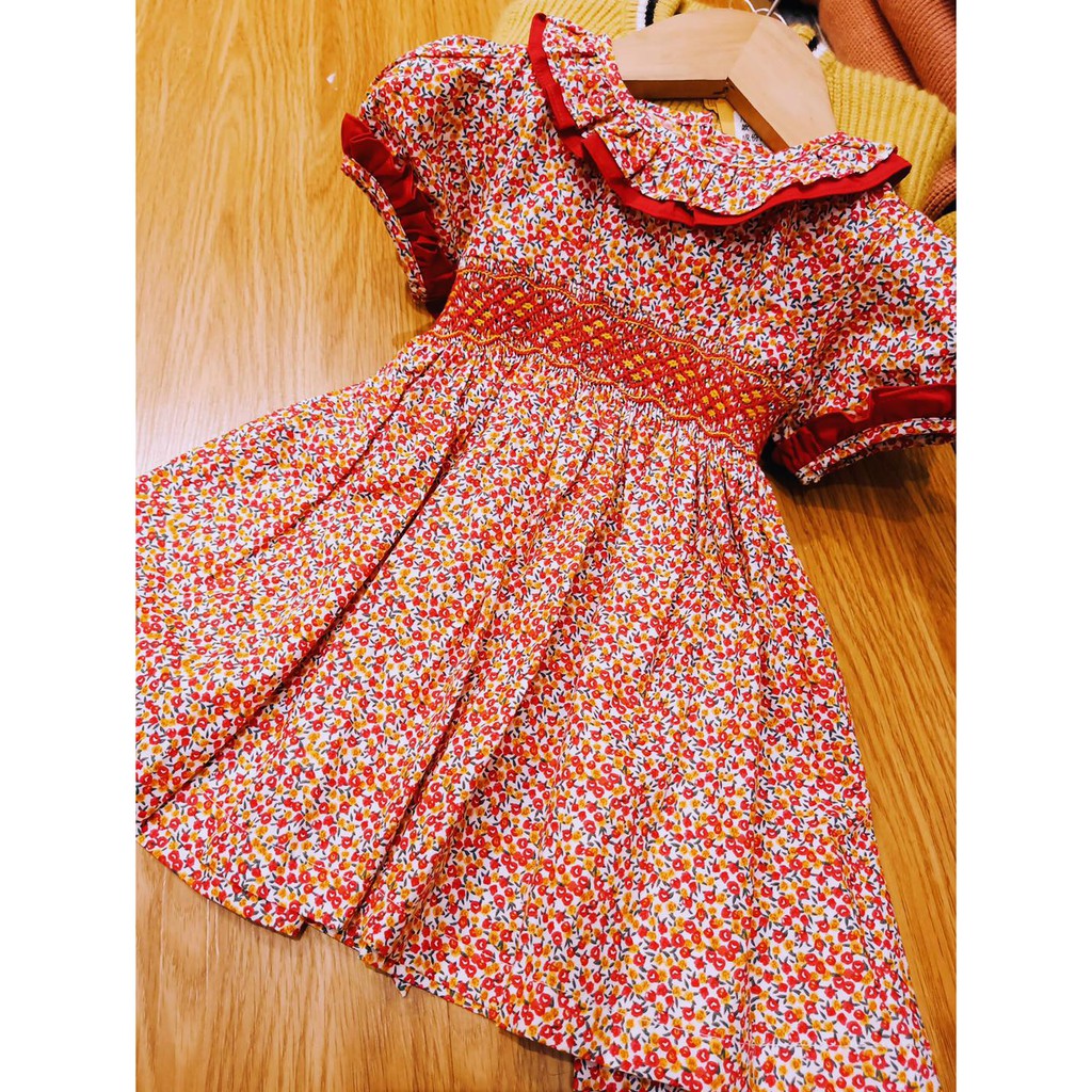 Váy smock hoa đỏ