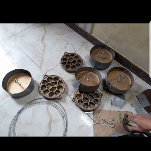 Khuôn bánh thuẩn
