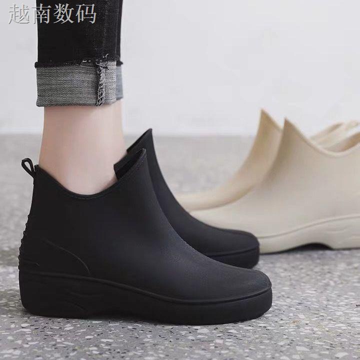 Giày Boot Đi Mưa Cổ Thấp Chống Trượt Giữ Ấm Phong Cách Nhật Bản Thanh Lịch Sành Điệu | BigBuy360 - bigbuy360.vn