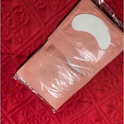 Túi 50 miếng colagen dán mi mắt.