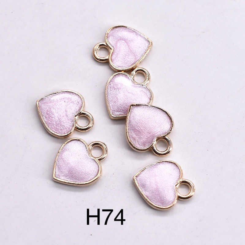 Charm kim loại hình trái tim