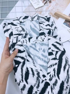 Áo sơ mi đôi cổ vest