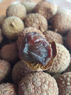 Vải sấy khô