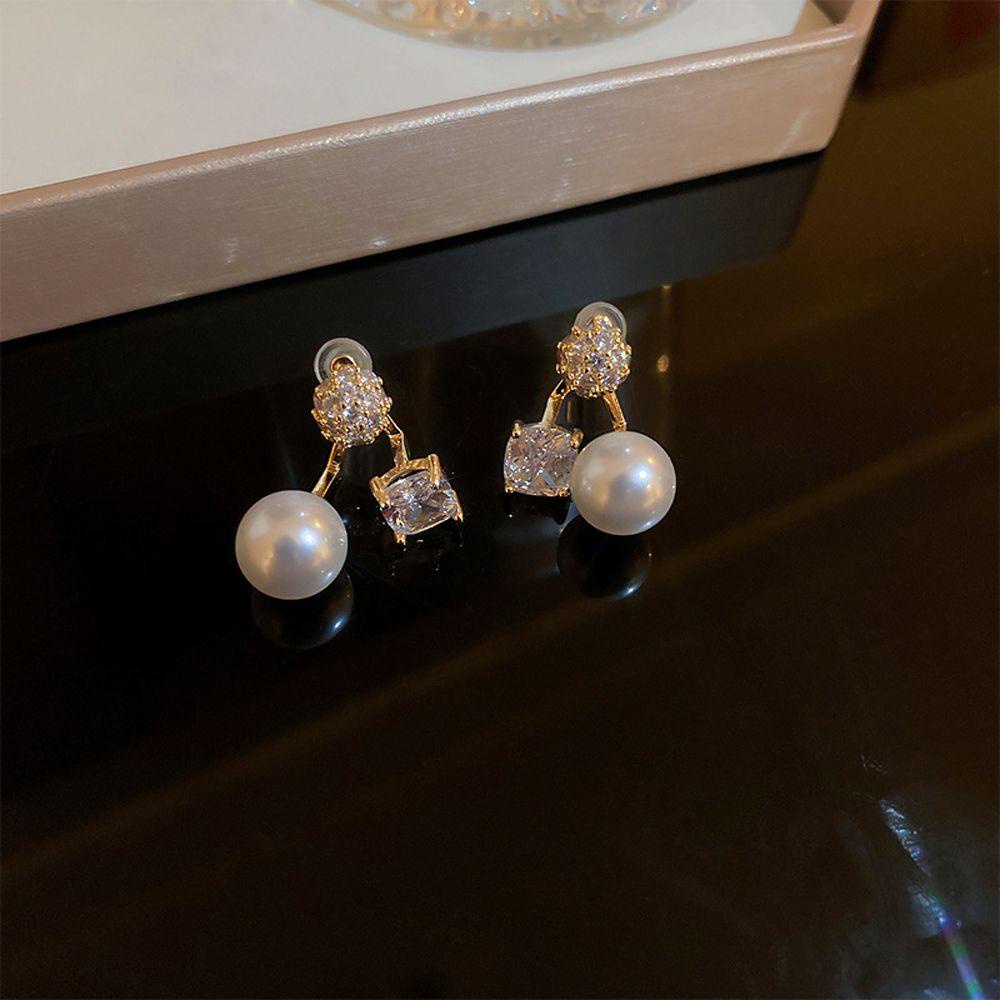 Bông Tai VANES1 Đính Kim Cương Giả Sang Trọng Cho Nữ