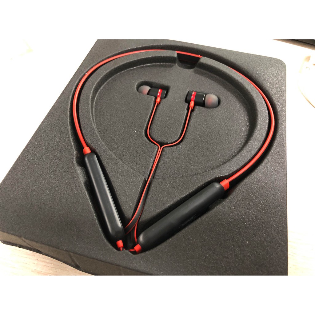 Tai nghe bluetooth Remax RX-S100 Neck-band Sports V5.0, pin dùng 10H, có khe gắn thẻ nhớ - Tai Nghe Chính Hãng