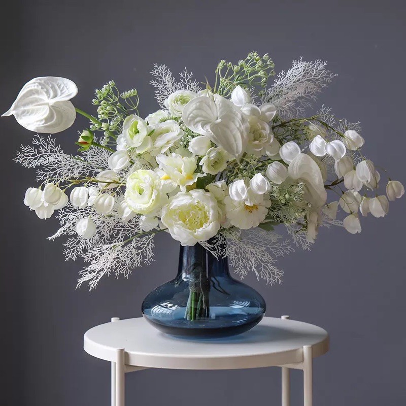 Lọ cắm hoa thuỷ tinh trang trí phòng khách phong cách Bắc Âu