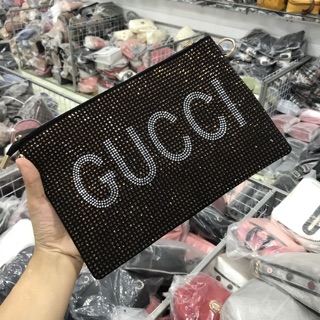 Ví cầm tay đính đá
