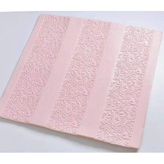 Xốp dán tường hoa văn cổ điển KT 70x70cm dày 5mm giá 15000