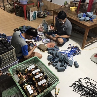 Biến Điện 12v ra 220V