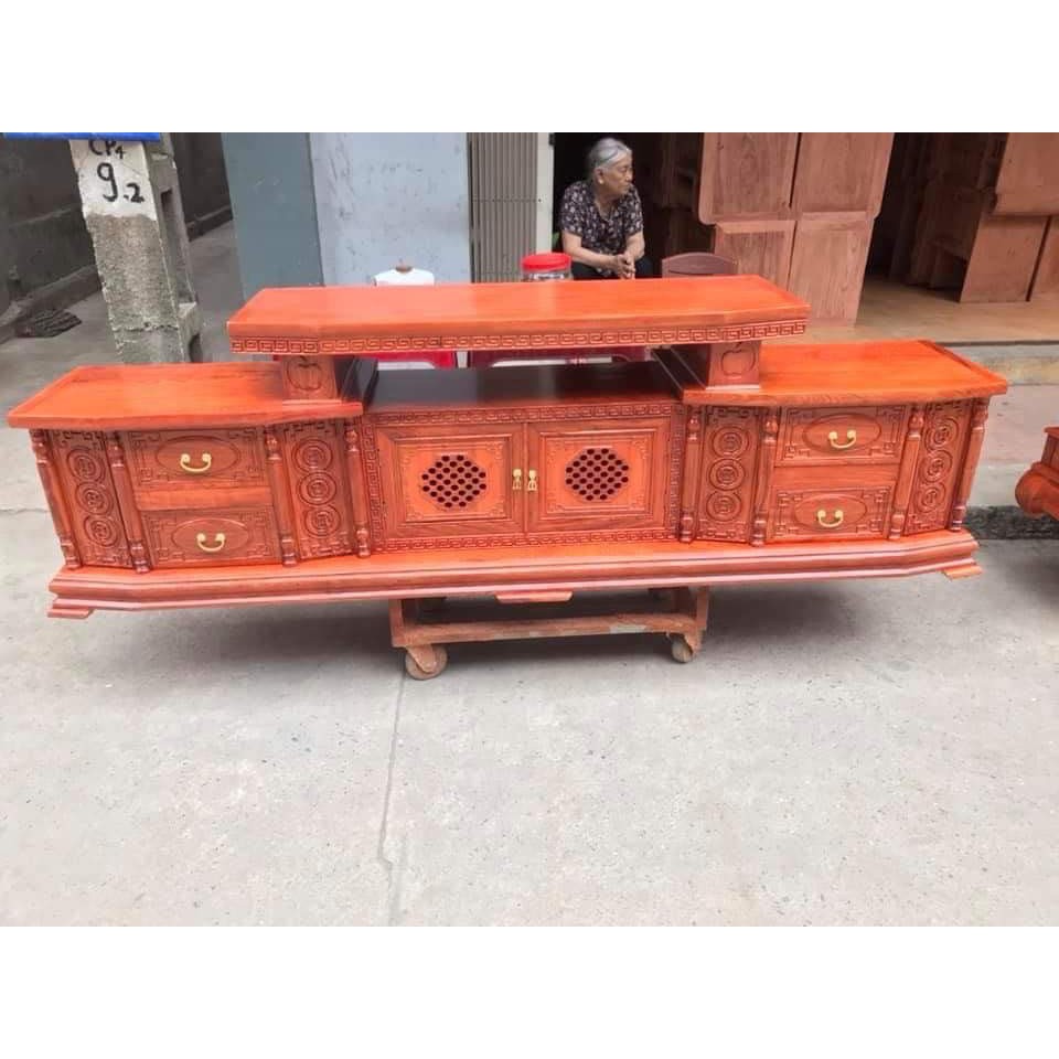 Kệ tivi vát gỗ gõ đỏ