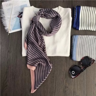 Khăn vuông lụa size 70x70.