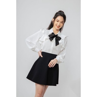 Chân váy xoè dáng ngắn