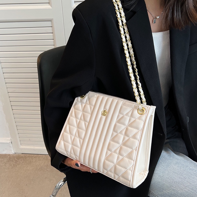 Túi Đeo Vai Phối Dây Xích Thời Trang Dễ Phối Đồ Cho Bạn Gái