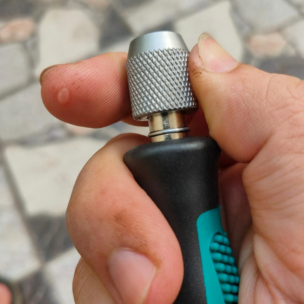 Cán Tô Tít, Trục Vít Nhật Bãi  - Mới 100%