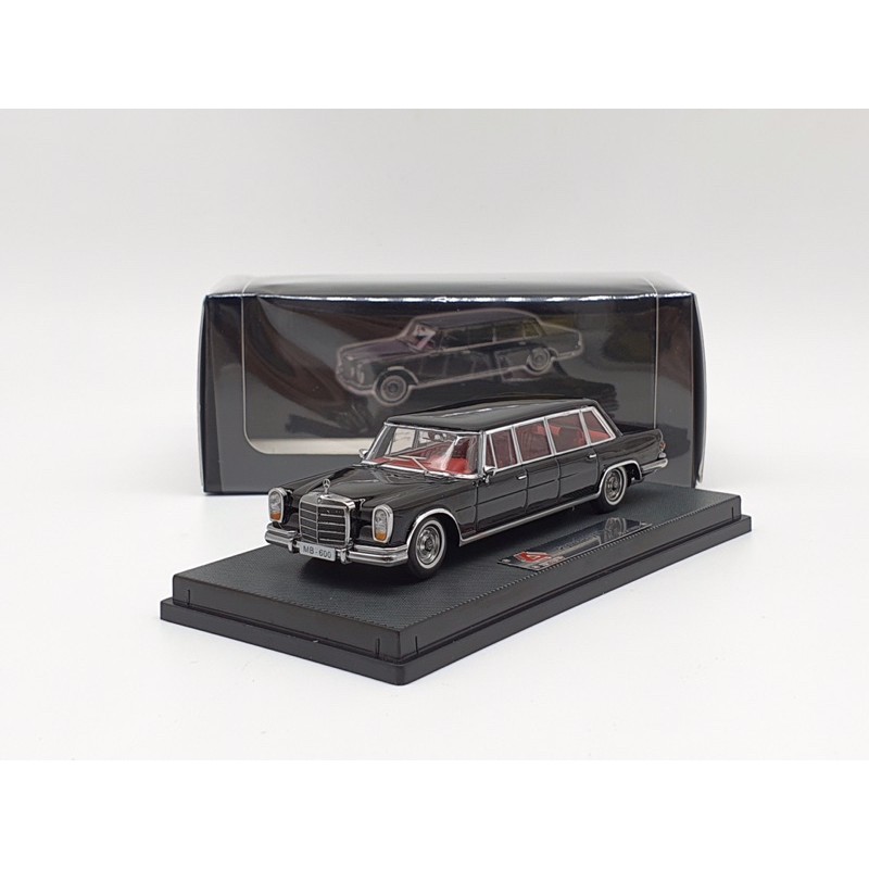 Xe Mô Hình Mercedes-Benz Pullman W100 1:64 YuanLi ( Đen Nội Thất Đỏ )