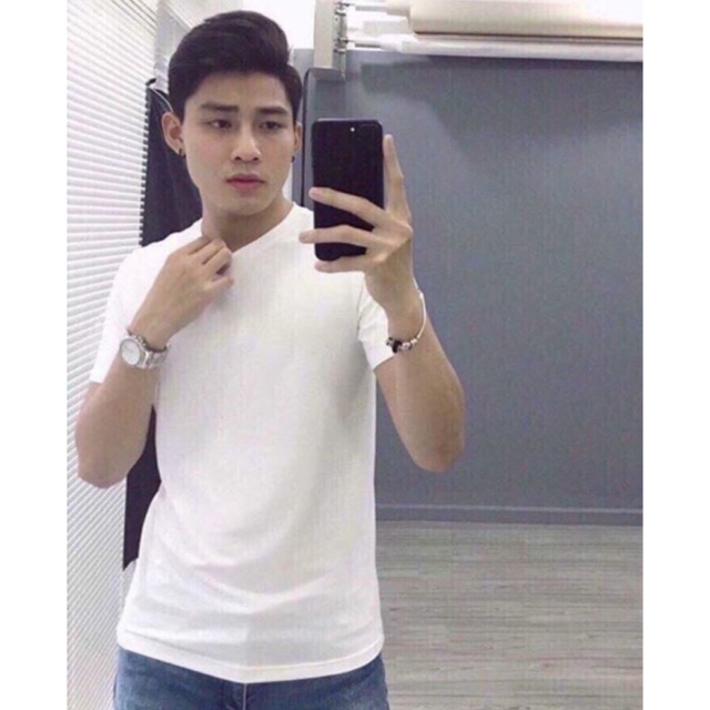 Áo phông nam cổ tròn