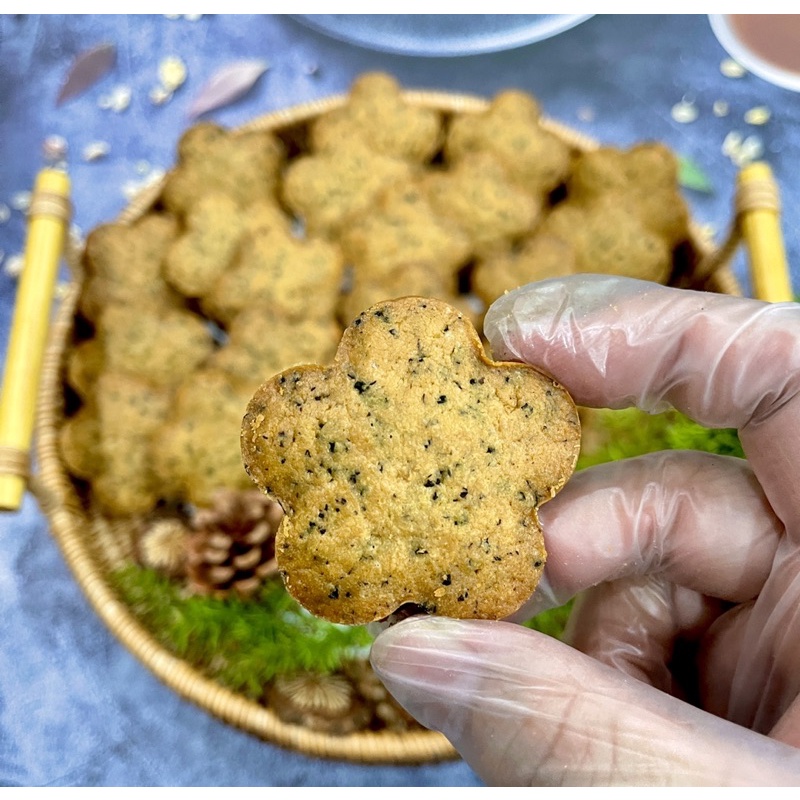 Bánh quy hồng trà đường đen handmade ăn vặt ít ngọt 300g, 500g - BẾP BÁNH HOA THẠCH