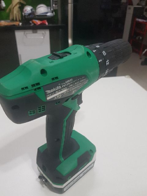 Khoan pin makita 14.4v.