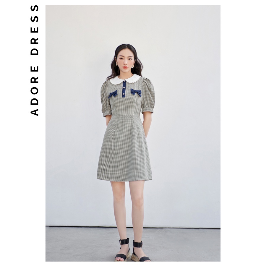 Đầm mini karo nhí cổ sen phối nơ ngực 1VA1199 ADORE DRESS