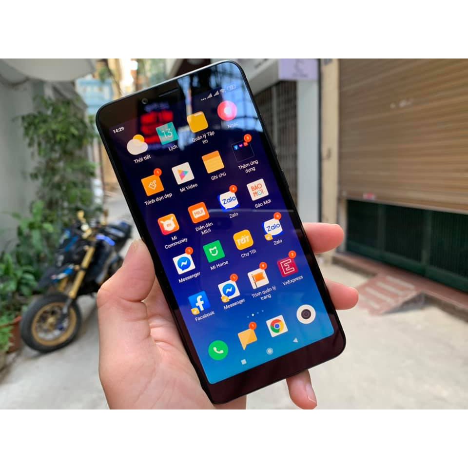 Điện thoại Xiaomi A2 Lite like new 99% nguyên hộp còn bảo hành tại Thế Giới Di Động