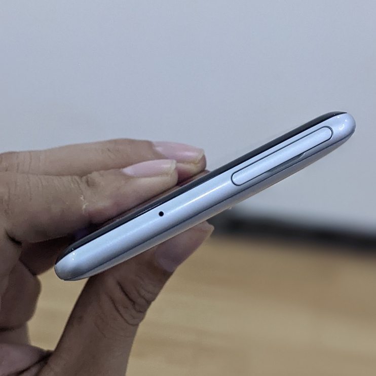 Điện thoại Sony Xperia XZ3 ram 4G/64G Chính hãng