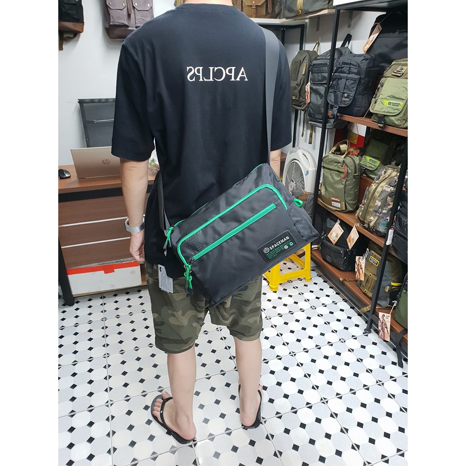 Túi đeo chéo spaceman mã 5001-13