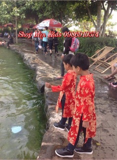 Áo dài gấm bé trai loại 1 ( khăn áo)