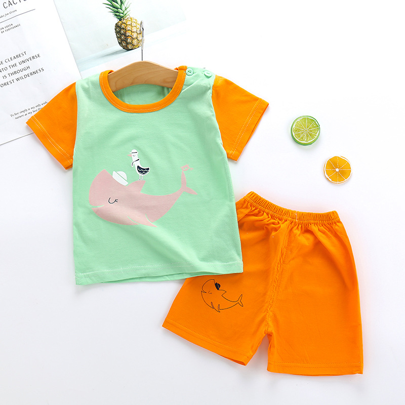 Set Áo Thun Tay Ngắn + Quần Short Chất Liệu Cotton Mềm Mại Thoải Mái Cho Bé